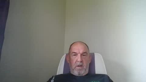 Snapshot of shyguytm chatting on 02/14/25, 08:37 shyguytm online show from 02/14/25, 08:37