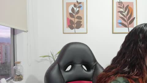 Snapshot of shylittlebunny chatting on 04/16/26, 11:07 shylittlebunny online show from 04/16/26, 11:07