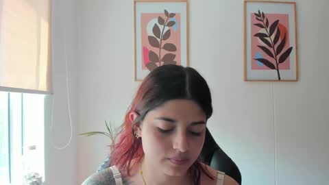 Snapshot of shylittlebunny chatting on 04/22/26, 03:24 shylittlebunny online show from 04/22/26, 03:24