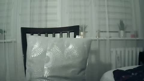 Snapshot of shymadie chatting on 05/01/26, 01:10 shymadie online show from 05/01/26, 01:10