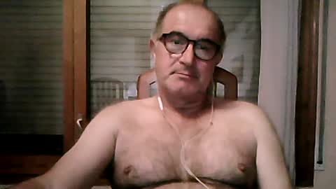 Snapshot of shymmy10 chatting on 07/25/26, 02:42 shymmy10 online show from 07/25/26, 02:42