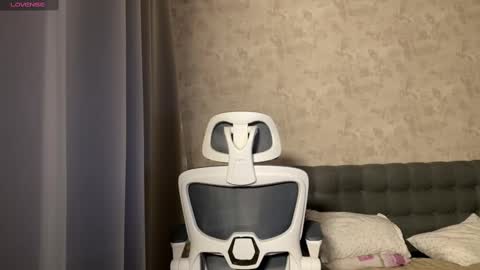 Amelia online show from 03/05/25, 10:32