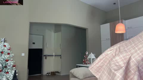 Aurora online show from 01/09/25, 04:19