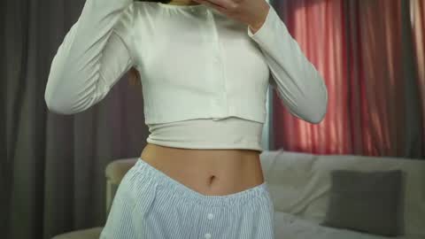 Snapshot of shytany chatting on 03/30/26, 01:01 Tanya online show from 03/30/26, 01:01