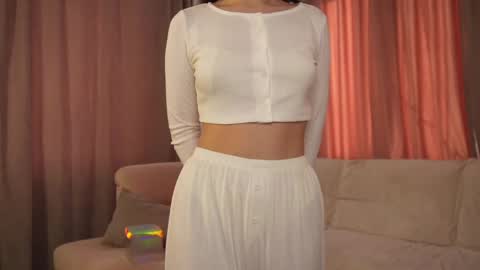 Snapshot of shytany chatting on 04/13/26, 01:05 Tanya online show from 04/13/26, 01:05