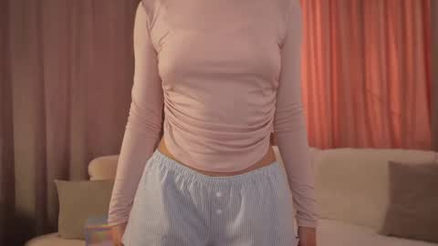 Snapshot of shytany chatting on 04/16/26, 01:01 Tanya online show from 04/16/26, 01:01