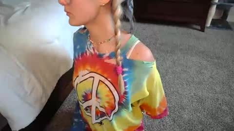 shypetitebaby online show from 11/03/25, 03:57