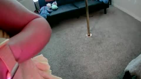 Snapshot of shyy_petitebaby chatting on 03/21/26, 05:38 shypetitebaby online show from 03/21/26, 05:38