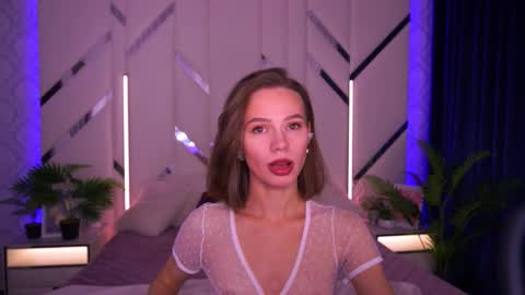 shyysiren online show from 12/04/25, 08:45