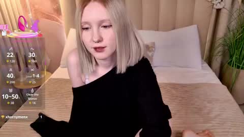 Snapshot of sia_hart chatting on 05/10/26, 11:59 Sia online show from 05/10/26, 11:59