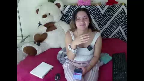 Sia online show from 07/07/26, 07:23