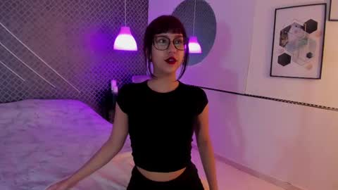 Sia online show from 09/09/25, 03:39