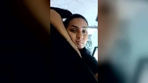 Snapshot of siacavali chatting on 07/28/26, 11:39 Sia online show from 07/28/26, 11:39