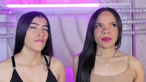 Snapshot of siara_lewis_ chatting on 04/07/26, 12:22 Siara and Zoe tattoo online show from 04/07/26, 12:22