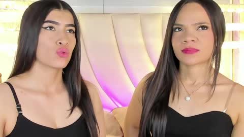 Snapshot of siara_lewis_ chatting on 04/09/26, 10:48 Siara and Zoe tattoo online show from 04/09/26, 10:48