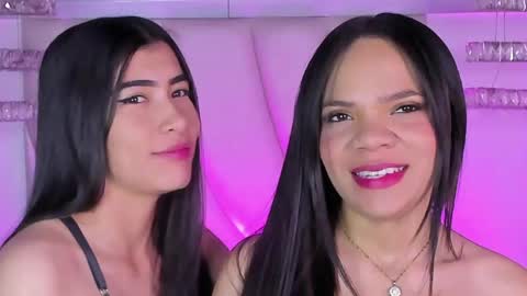 Snapshot of siara_lewis_ chatting on 05/06/26, 10:37 Siara and Zoe tattoo online show from 05/06/26, 10:37