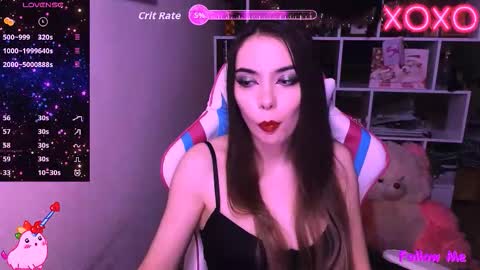 Snapshot of siashine chatting on 10/31/25, 11:44 siashine online show from 10/31/25, 11:44