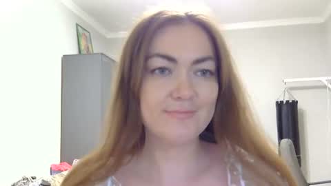 Snapshot of sidneyfarmer chatting on 08/08/26, 02:08 SidneyFarmer online show from 08/08/26, 02:08