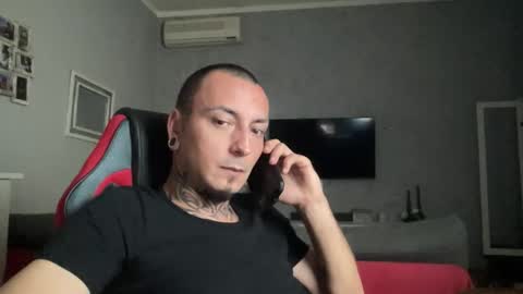 Snapshot of sidvicious23cm chatting on 04/30/26, 04:24 sidvicious23cm online show from 04/30/26, 04:24