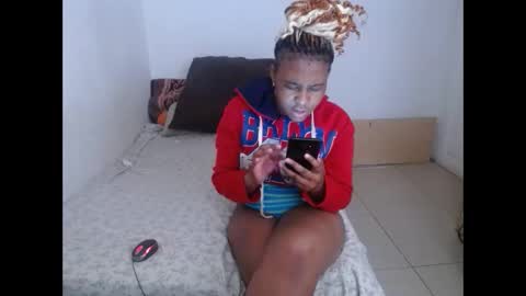 Snapshot of sieannabrown chatting on 11/28/25, 09:56 sieannabrown online show from 11/28/25, 09:56