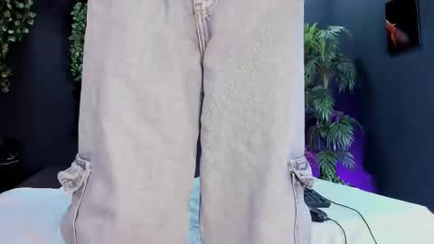 Snapshot of siena_morales__ chatting on 02/20/25, 08:14 SIENA MORALES online show from 02/20/25, 08:14