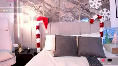 Sienna Blake online show from 12/13/25, 07:53