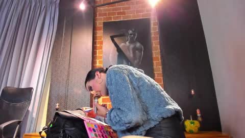 Snapshot of sienna_dark chatting on 04/08/26, 11:10 SinnaDark online show from 04/08/26, 11:10