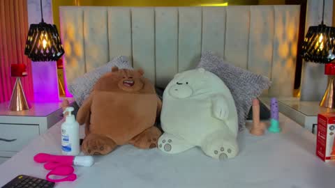 Camila Vargas online show from 01/18/25, 07:37