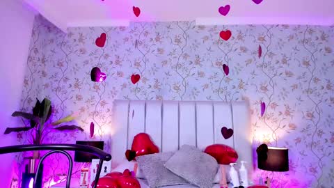 Camila Vargas online show from 02/14/25, 03:15