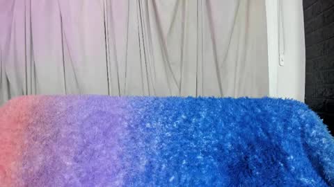 sienna_lux01 online show from 04/28/26, 03:22