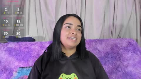 sienna_lux01 online show from 04/30/26, 02:51