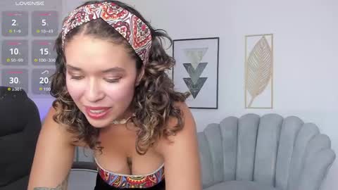 Snapshot of sienna_luxor chatting on 04/24/26, 05:15 siiena online show from 04/24/26, 05:15