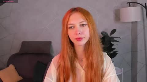 Sienna online show from 04/18/26, 09:13