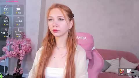 Snapshot of sienna_nyx chatting on 06/19/26, 09:02 Sienna online show from 06/19/26, 09:02