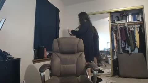 Nicole Zelaya Ferrati  Niky Ferrati online show from 12/09/24, 08:55