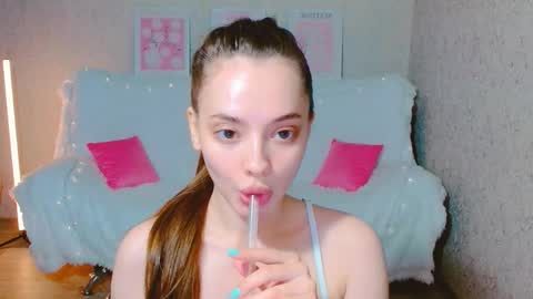 Sienna Mia online show from 06/06/26, 05:39