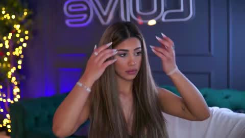 Sienna online show from 01/19/26, 11:14