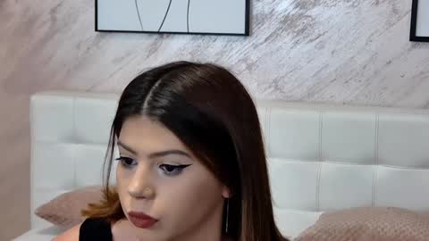 Snapshot of sierra_halle chatting on 02/04/25, 12:08 SIERRA online show from 02/04/25, 12:08