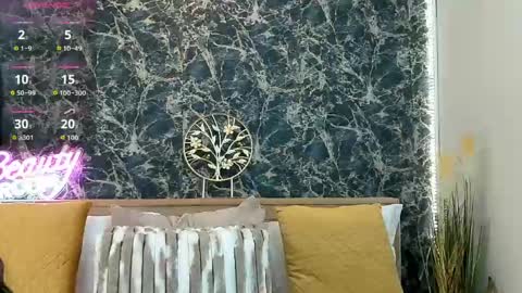 Snapshot of sierra_quinn chatting on 03/06/26, 05:42 Sierra online show from 03/06/26, 05:42