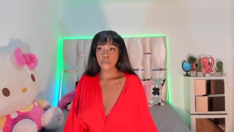 sierra_violet online show from 12/03/24, 04:25