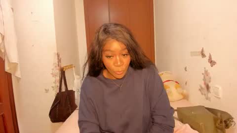 Snapshot of sierra_violet chatting on 04/07/26, 06:52 sierra_violet online show from 04/07/26, 06:52