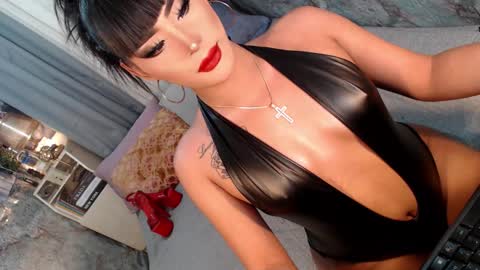 Snapshot of sierrafina_mcbride chatting on 02/04/26, 08:36 Sierrafina online show from 02/04/26, 08:36