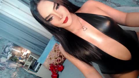 Snapshot of sierrafina_mcbride chatting on 03/24/26, 05:56 Sierrafina online show from 03/24/26, 05:56