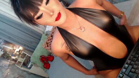 Snapshot of sierrafina_mcbride chatting on 04/08/26, 05:40 Sierrafina online show from 04/08/26, 05:40