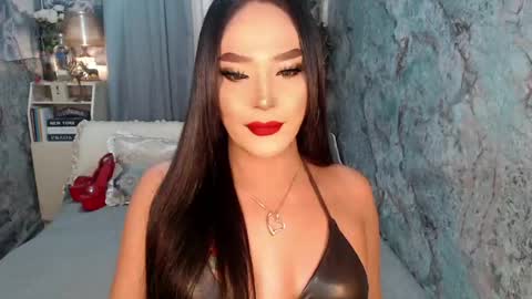 Snapshot of sierrafina_mcbride chatting on 04/15/26, 05:03 Sierrafina online show from 04/15/26, 05:03