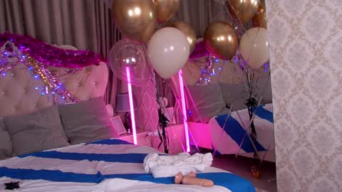 SilasCollins online show from 12/20/24, 05:14