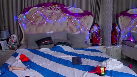 SilasCollins online show from 12/22/24, 04:59