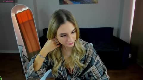 Snapshot of silen_tori chatting on 03/09/26, 02:15 Silen online show from 03/09/26, 02:15