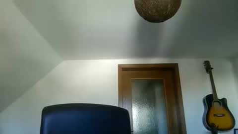 Snapshot of silent_control93 chatting on 01/24/25, 10:43 silent_control93 online show from 01/24/25, 10:43