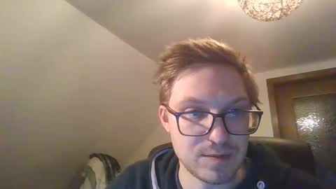 Snapshot of silent_control93 chatting on 12/21/25, 07:32 silent_control93 online show from 12/21/25, 07:32